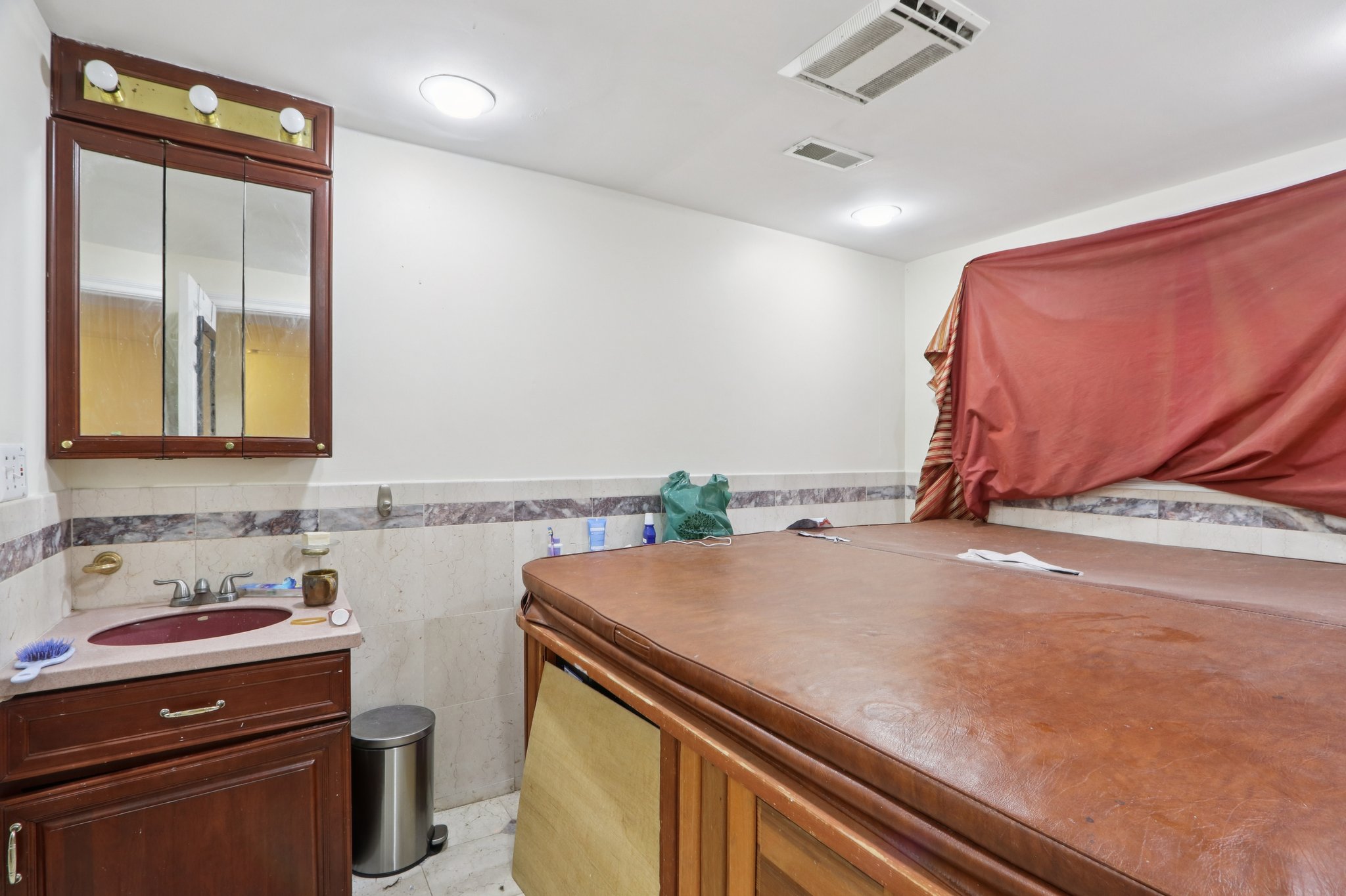 Beacon St-2406-022.jpg