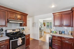 Beacon St-2406-015.jpg