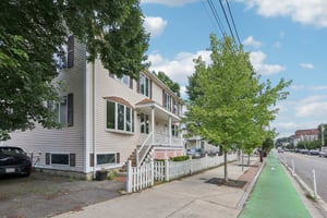 Beacon St-2406-041.jpg