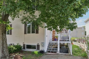 Beacon St-2406-048.jpg