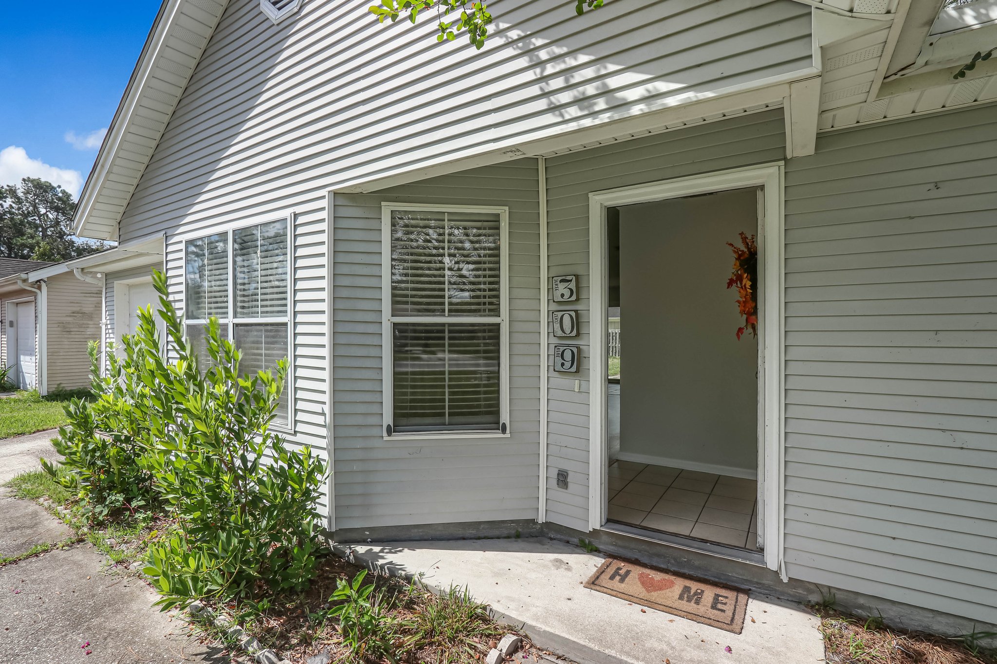 Front Entry Detail