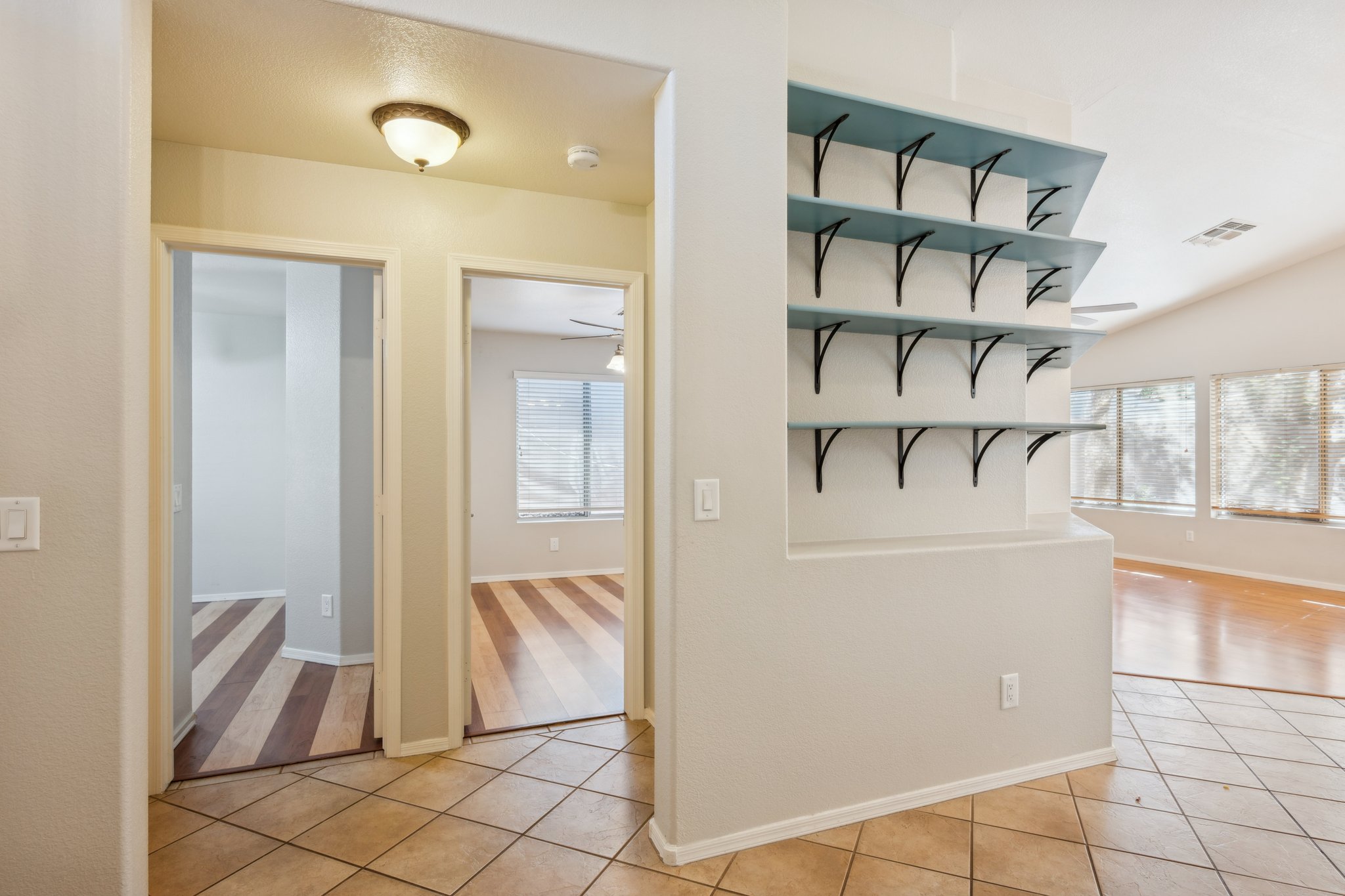 309 E Mesquite St Gilbert AZ 85296 - 006.jpg