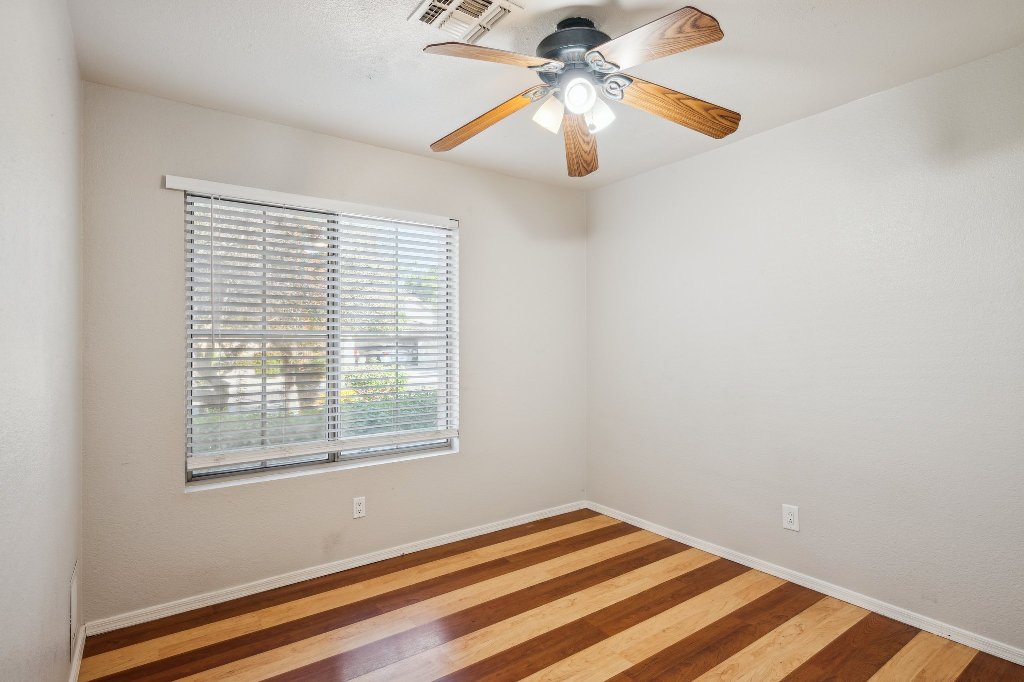 309 E Mesquite St Gilbert AZ 85296 - 023.jpg