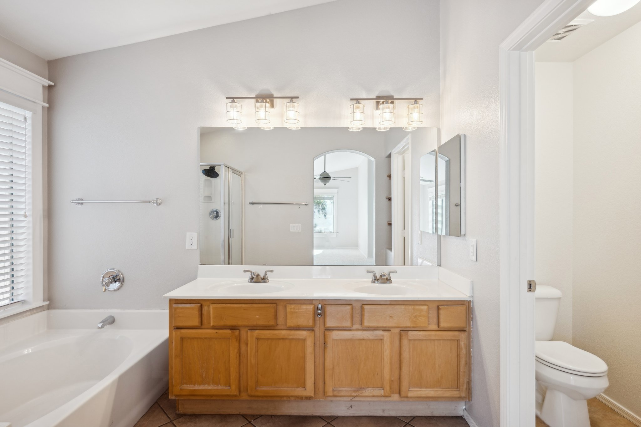 309 E Mesquite St Gilbert AZ 85296 - 029.jpg