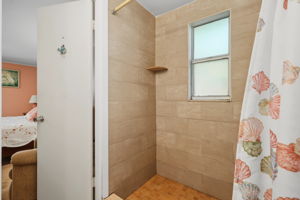  Photo 39