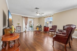 Guido Ave-S1709-007.jpg