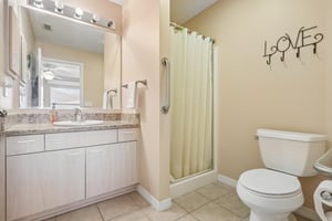 Guido Ave-S1709-024.jpg