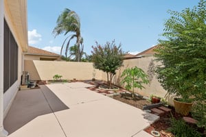 Guido Ave-S1709-033.jpg