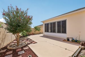 Guido Ave-S1709-035.jpg