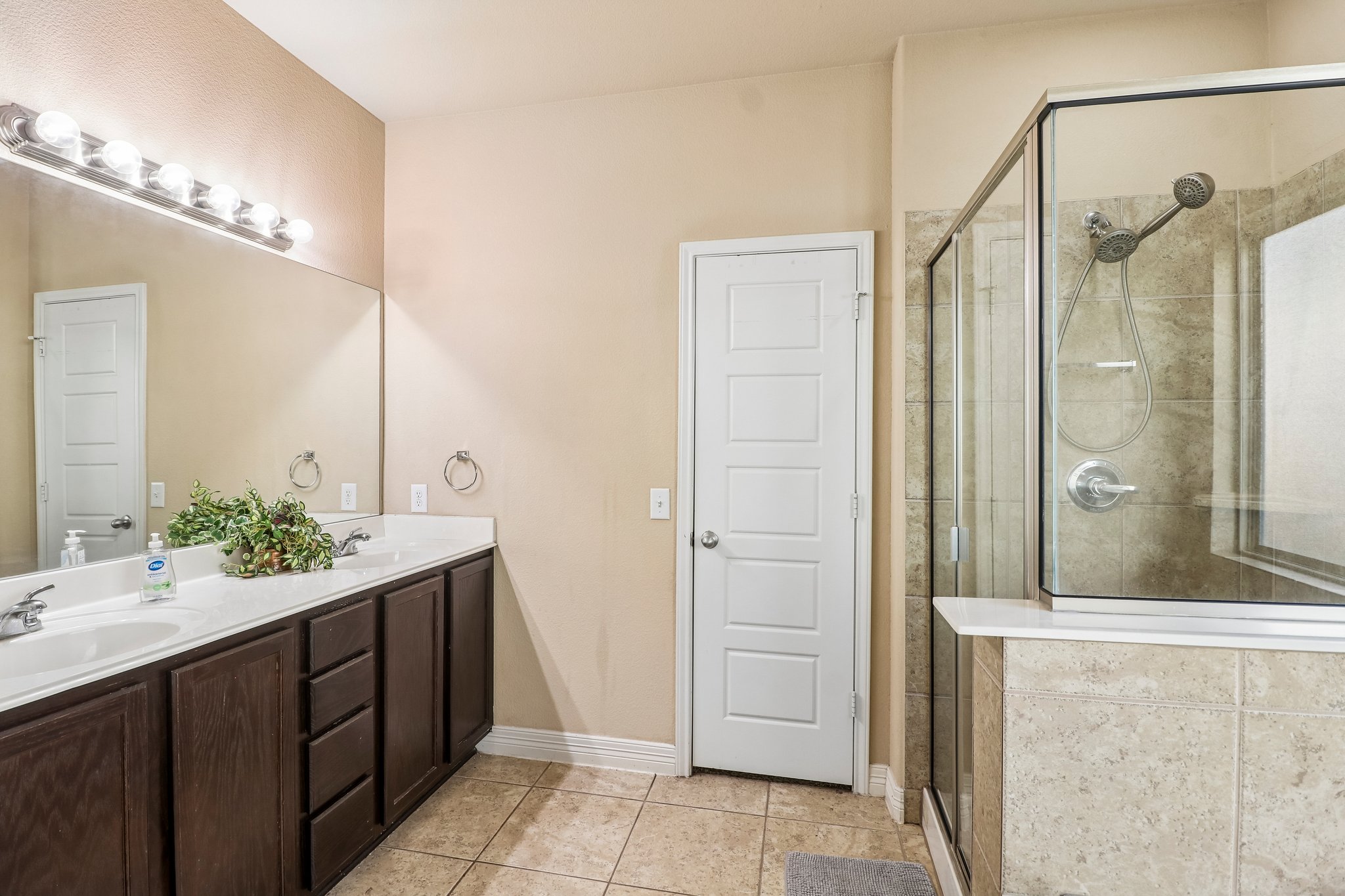 Highland Pl-S1106-021.jpg