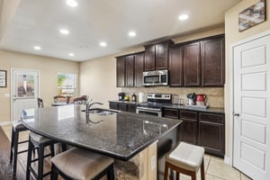 Highland Pl-S1106-014.jpg