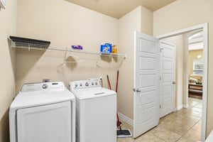 Highland Pl-S1106-017.jpg