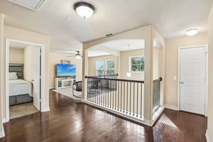 Highland Pl-S1106-033.jpg