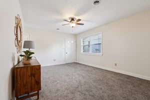Liberty St-S1510-010.jpg