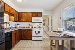 Liberty St-S1510-012.jpg