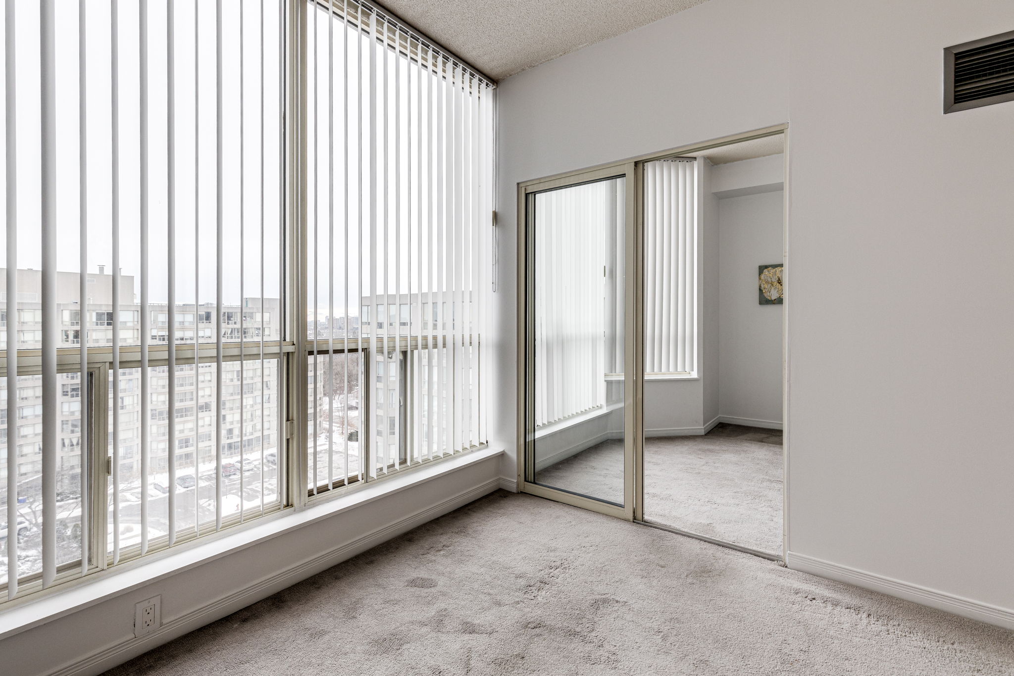 Richmond Hill property showcase — delivered property photograph 11