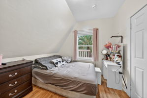  Photo 44