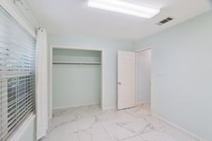 Northwood Dr-0905-035.jpg