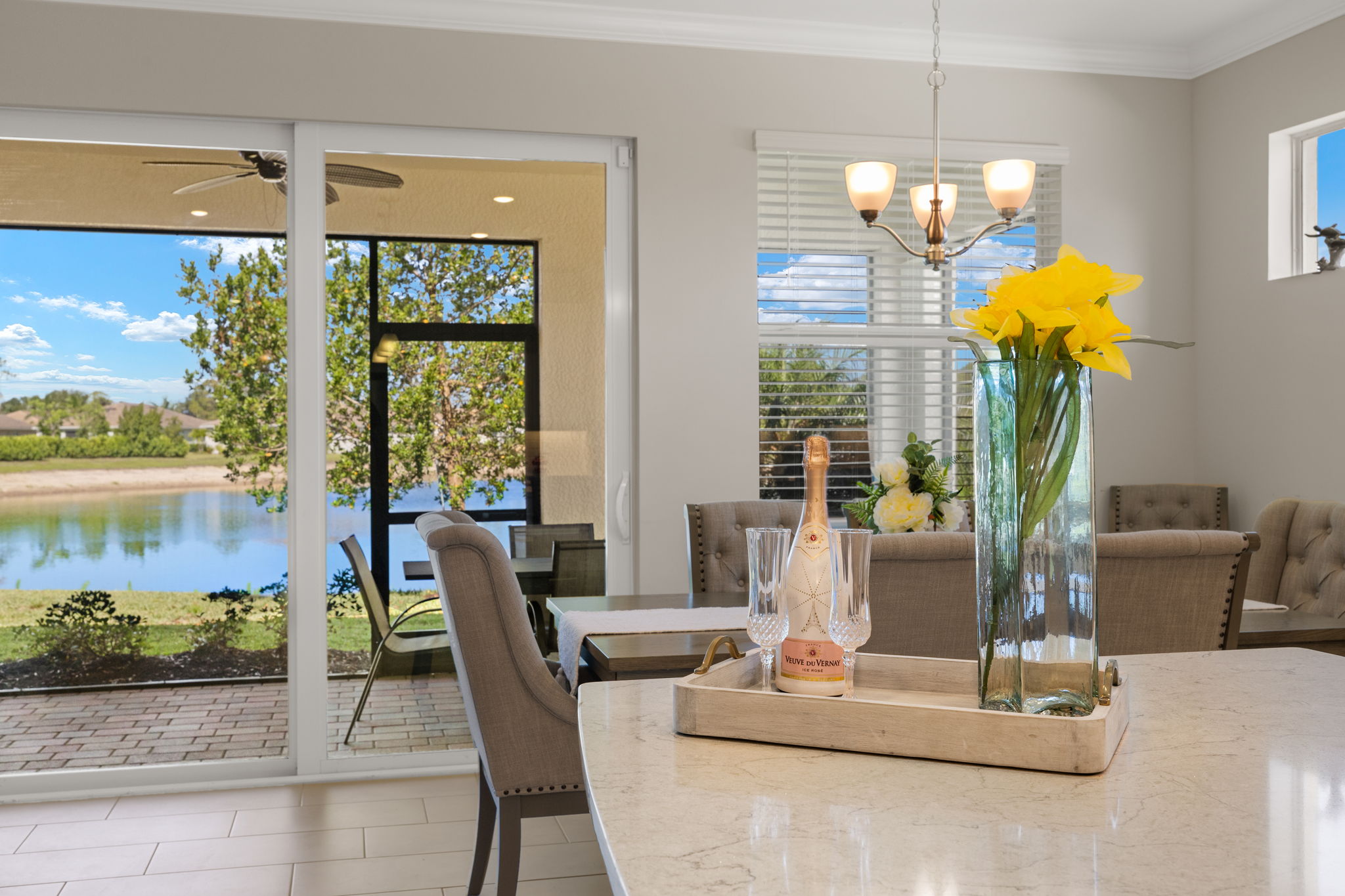 V-Dining Room 2 of 3