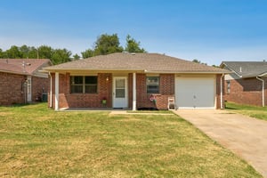 309 W Garrett St_002 (2).jpg