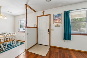309 W Garrett St_006.jpg