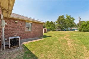 309 W Garrett St_030.jpg