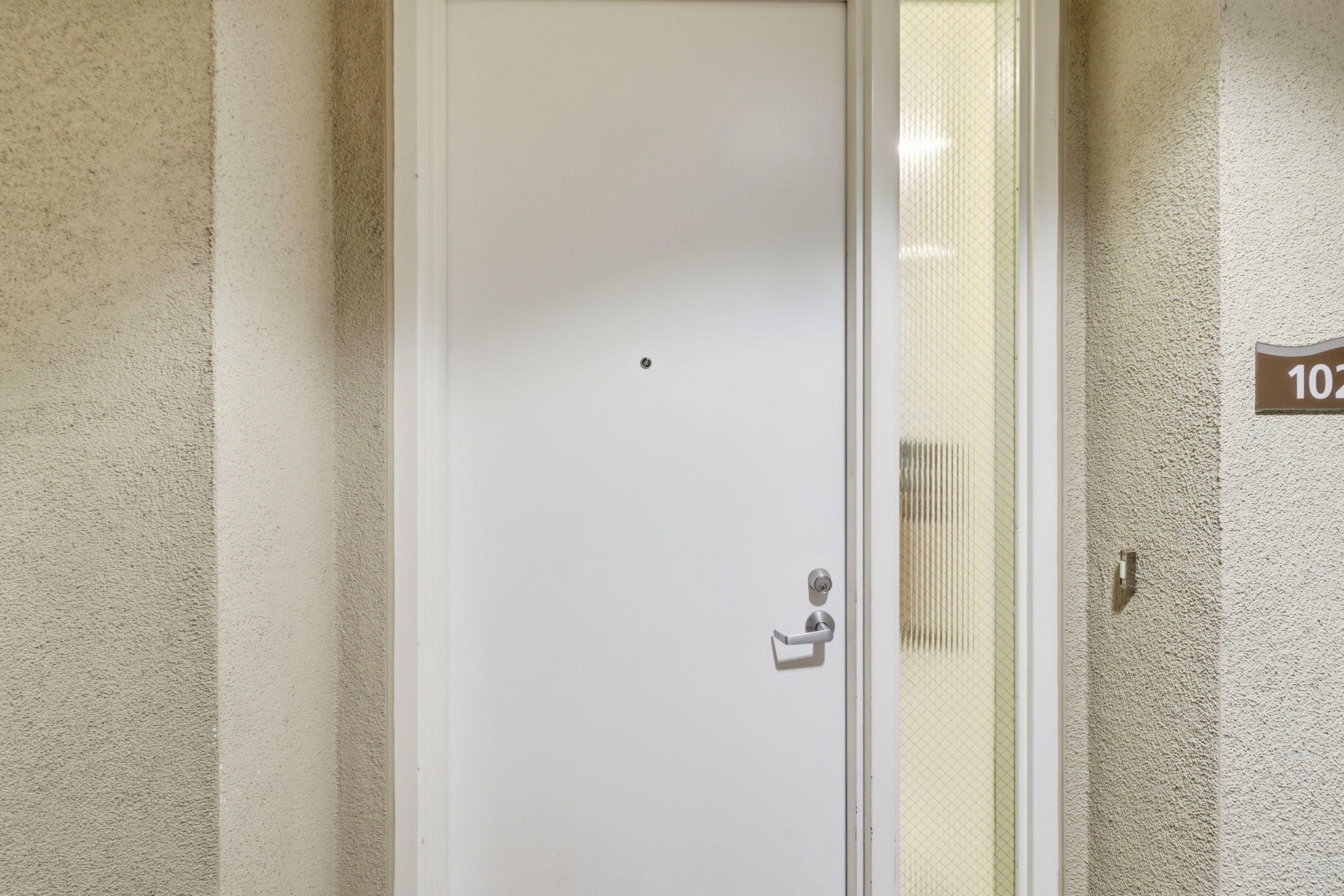 010_f8_3090 Glascock St 