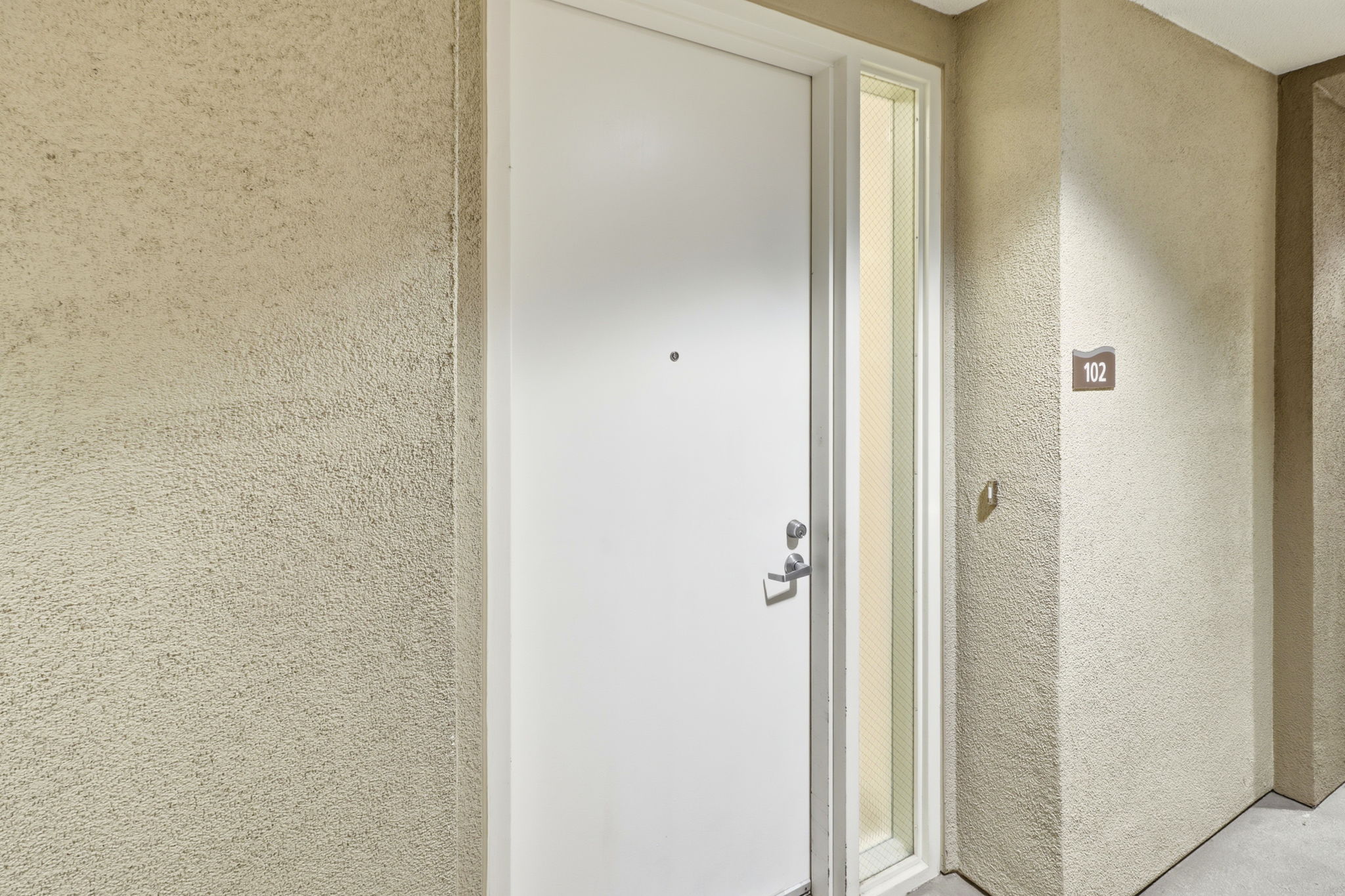 011_f8_3090 Glascock St 