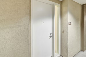 011_f8_3090 Glascock St 