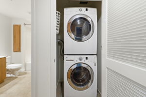 036_f8_3090 Glascock St 