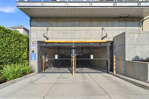 049_f8_3090 Glascock St 