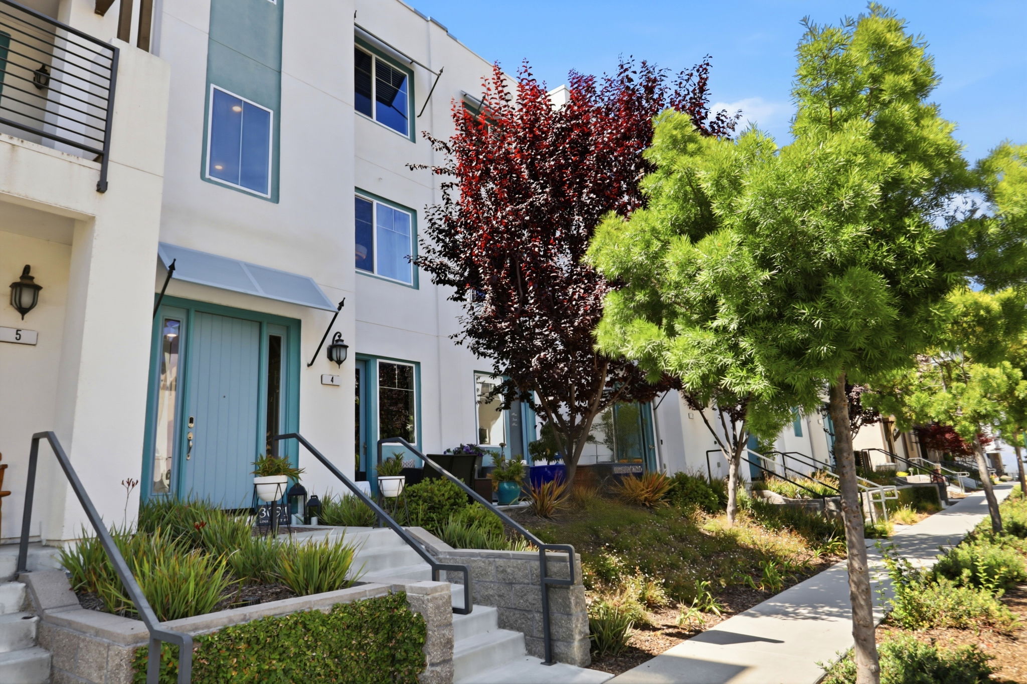 002_F8_3091 Lina St 4