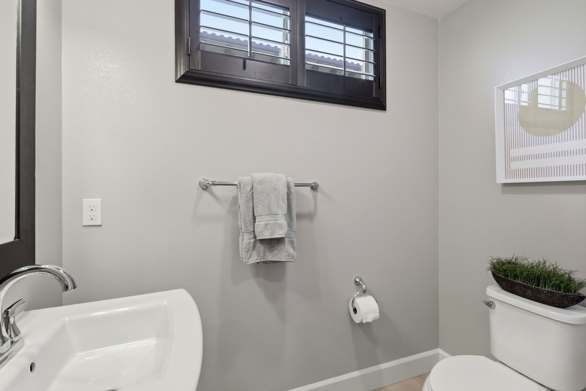 033_F8_3091 Lina St 4