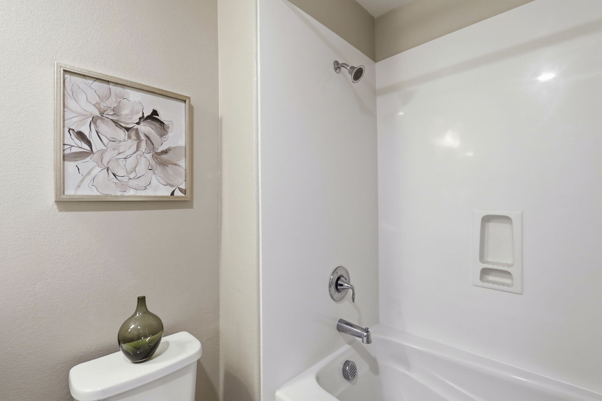 036_F8_3091 Lina St 4