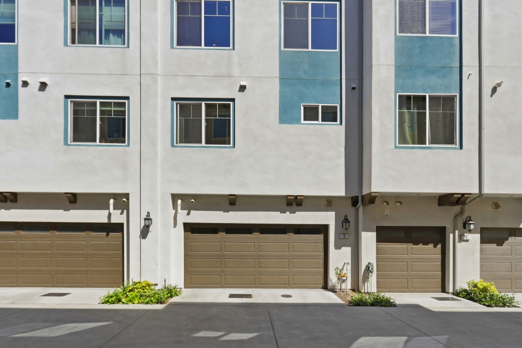 050_F8_3091 Lina St 4