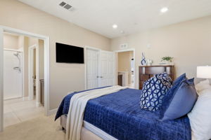 027_F8_3091 Lina St 4