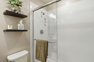 030_F8_3091 Lina St 4
