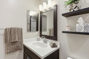 031_F8_3091 Lina St 4