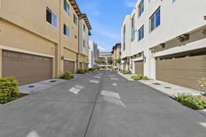 051_F8_3091 Lina St 4