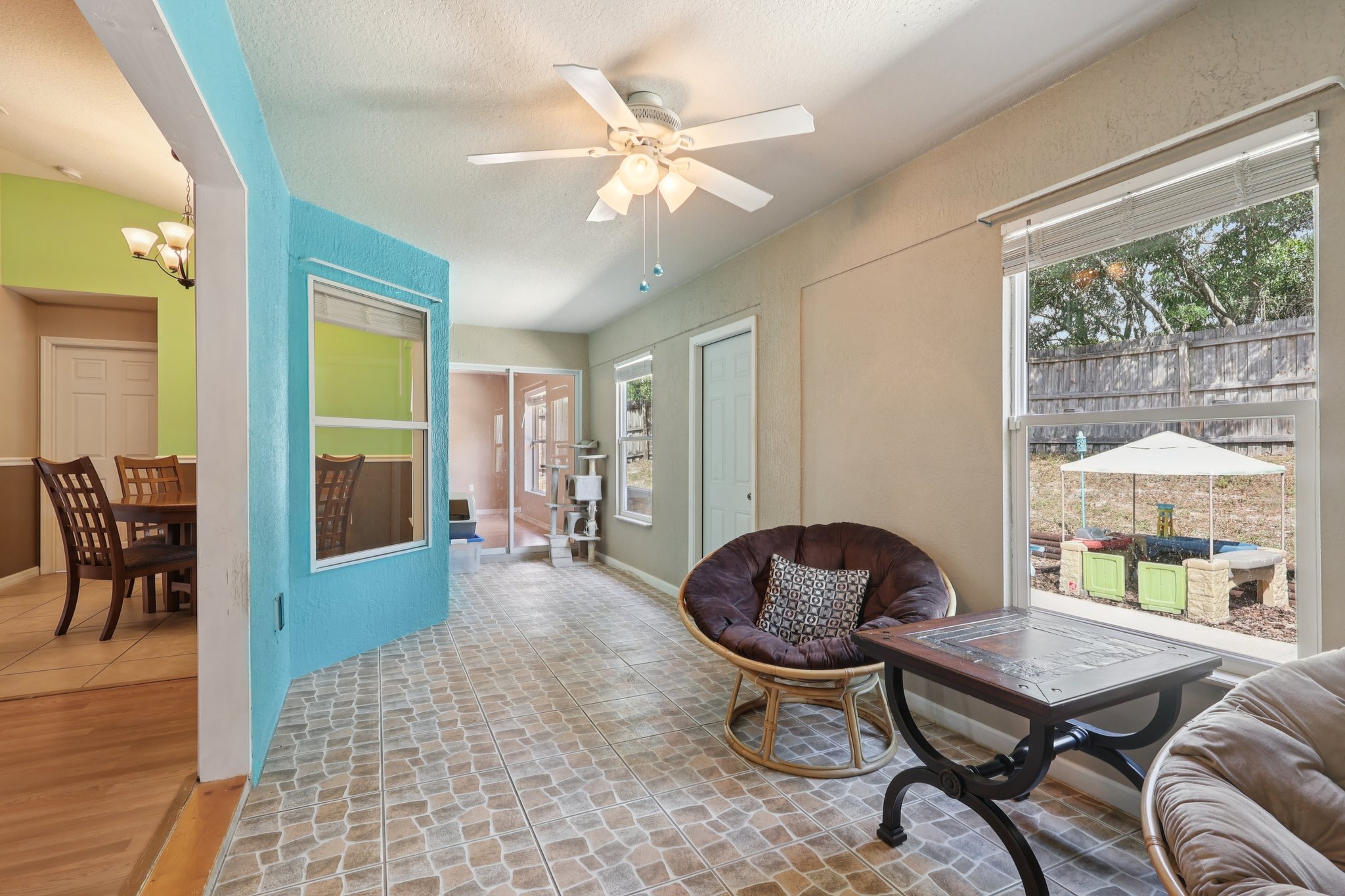 Branchville Dr-S0108-022.jpg