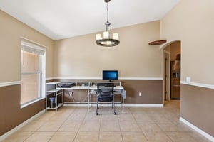 Branchville Dr-S0108-018.jpg