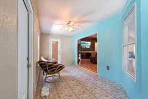 Branchville Dr-S0108-023.jpg