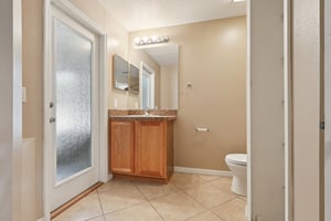Branchville Dr-S0108-024.jpg