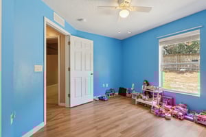 Branchville Dr-S0108-027.jpg