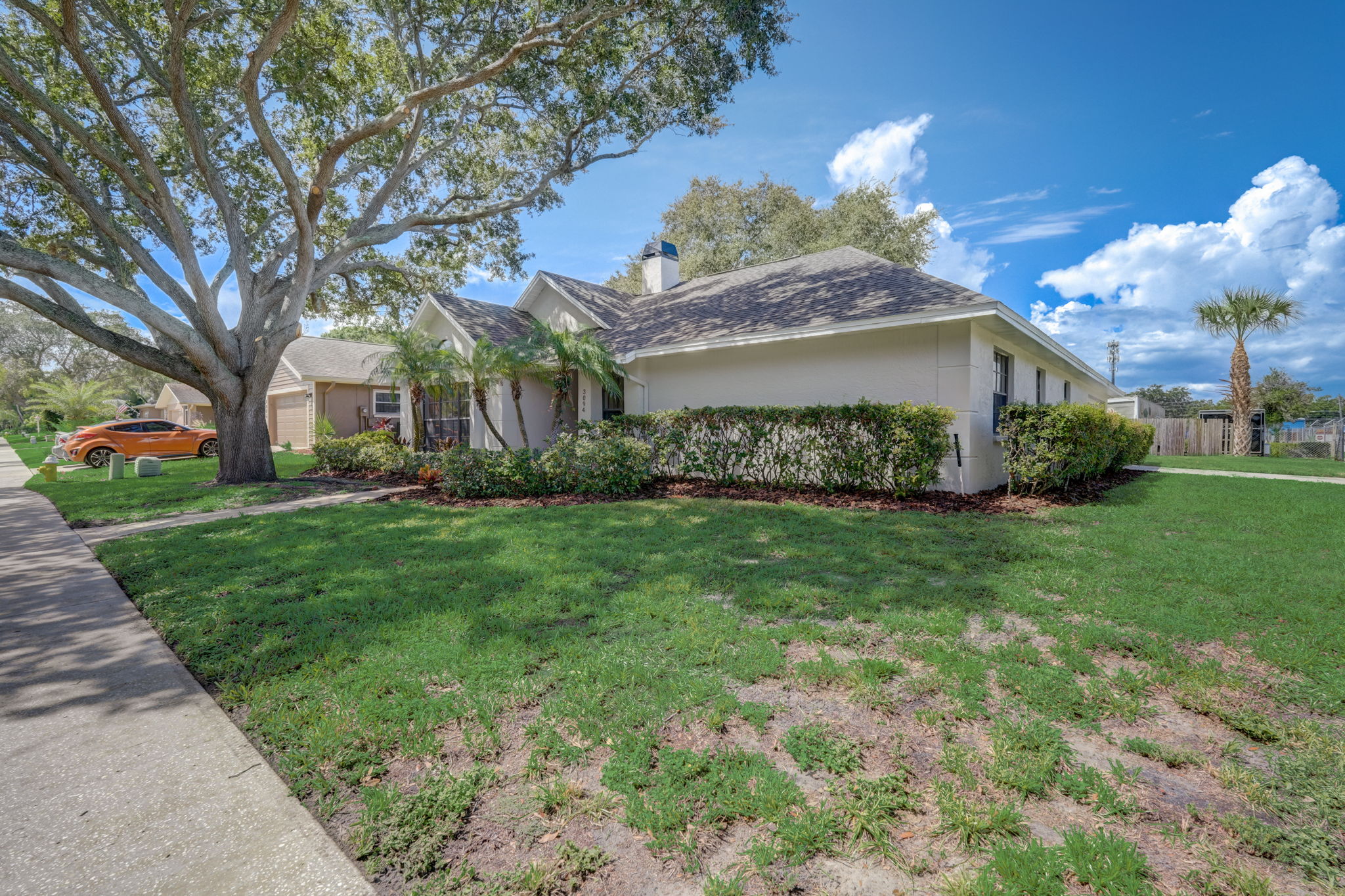 Hidden Hills Dr-002