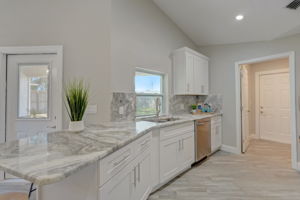 Hidden Hills Dr-013