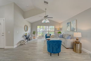 Hidden Hills Dr-004