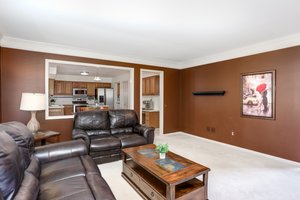  30953 Sunderland Dr, Farmington Hills, MI 48331, US Photo 4