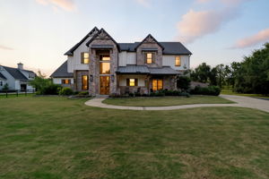  Photo 0