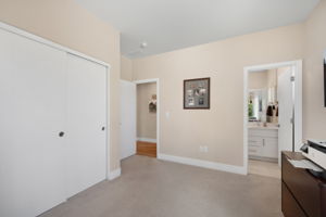  Photo 0